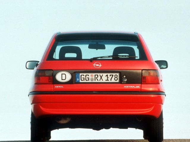 Фото Opel Astra F #3