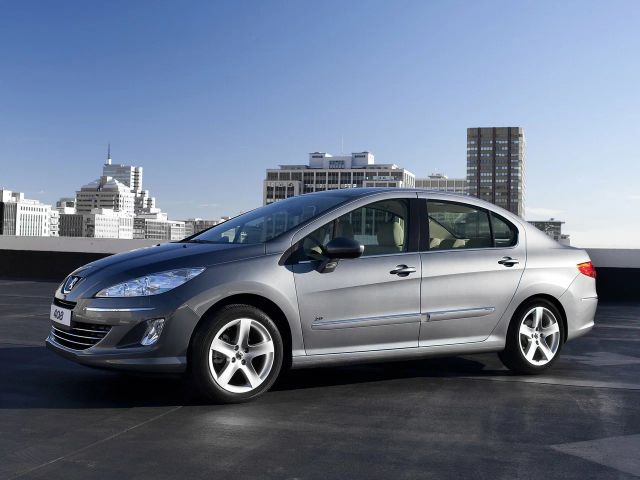 Фото Peugeot 408 I #1