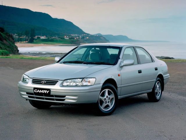 Фото Toyota Camry (Japan) XV20 #2