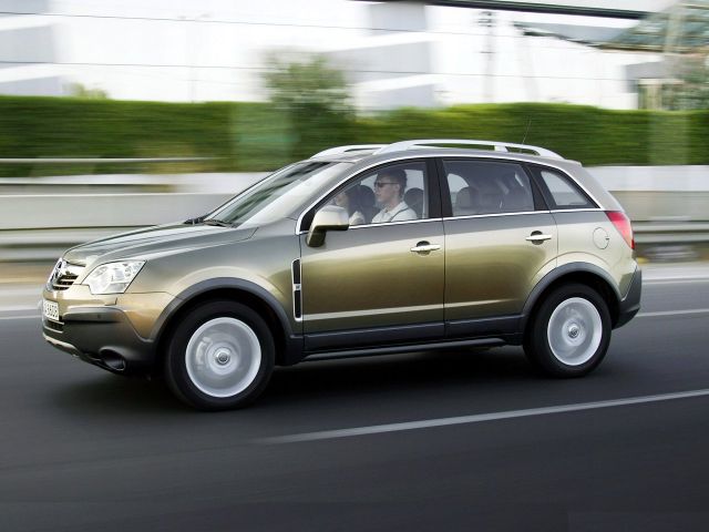 Фото Opel Antara I #1