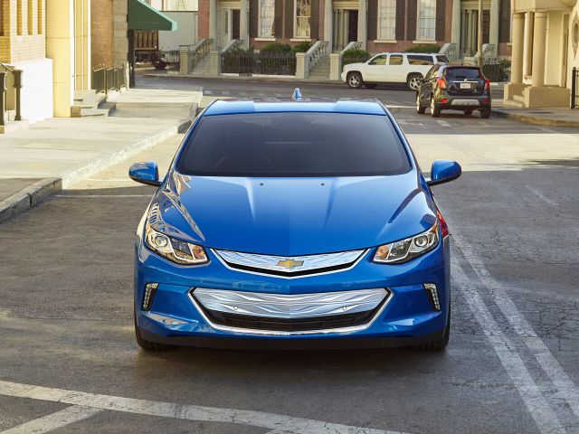 Фото Chevrolet Volt II #3