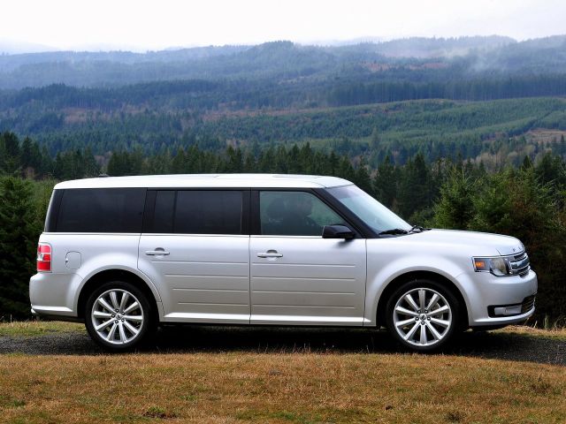 Фото Ford Flex I Restyling #2