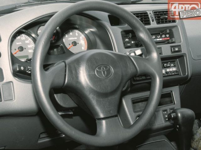 Фото Toyota RAV4 I (XA10) #5