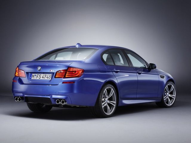 Фото BMW M5 V (F10) #3