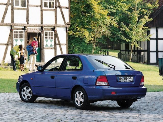 Фото Hyundai Accent II #3