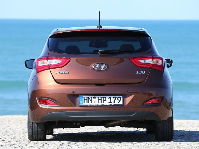 Фото Hyundai i30 II #5