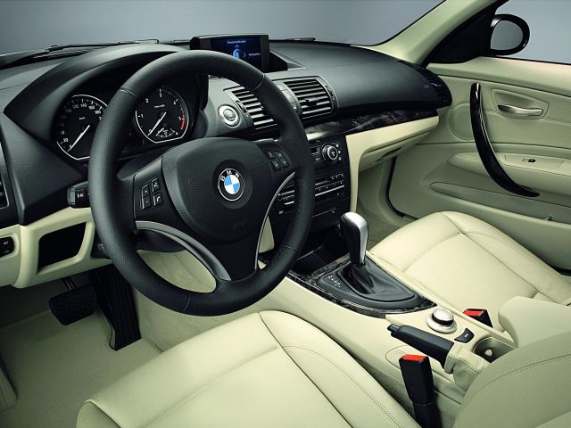 Фото BMW 1 Series I (E87/E81/E82/E88) Restyling #4