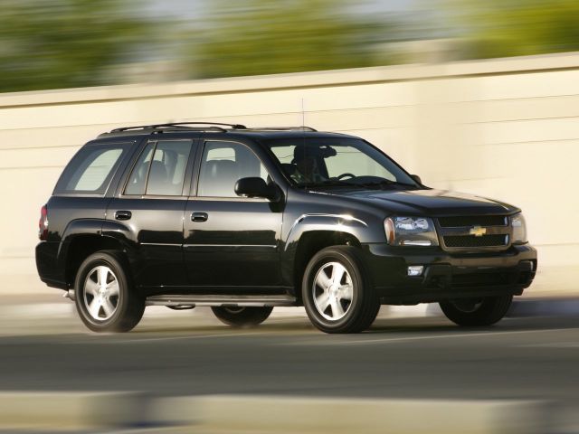 Фото Chevrolet TrailBlazer I Рестайлинг #1