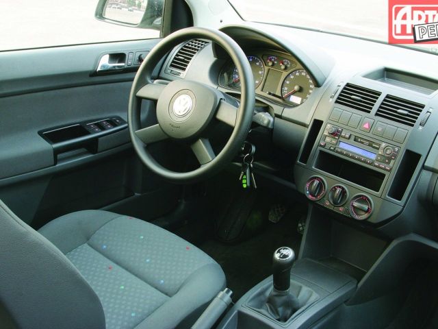 Фото Volkswagen Polo IV #6