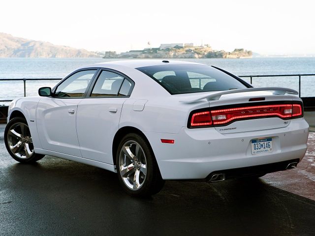 Фото Dodge Charger VI (LD) #3