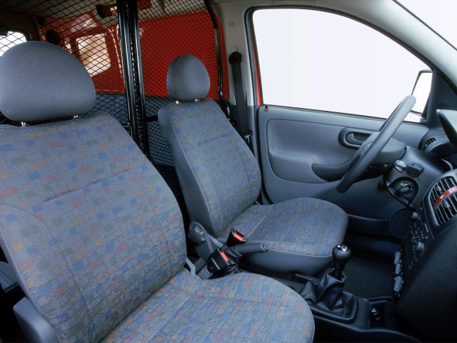 Фото Opel Combo C #3