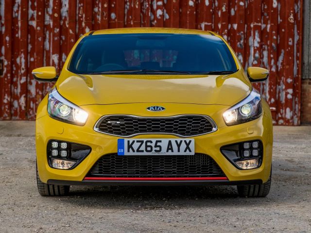 Фото Kia Ceed GT I Рестайлинг #3