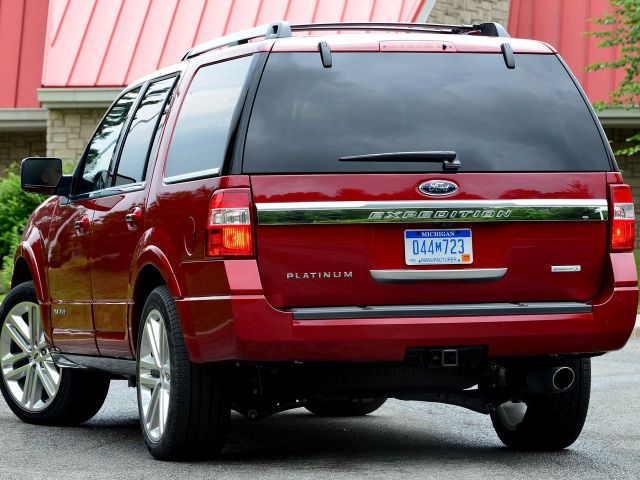 Фото Ford Expedition III Restyling #4