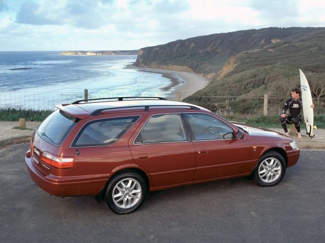 Фото Toyota Camry (Japan) XV20 #2