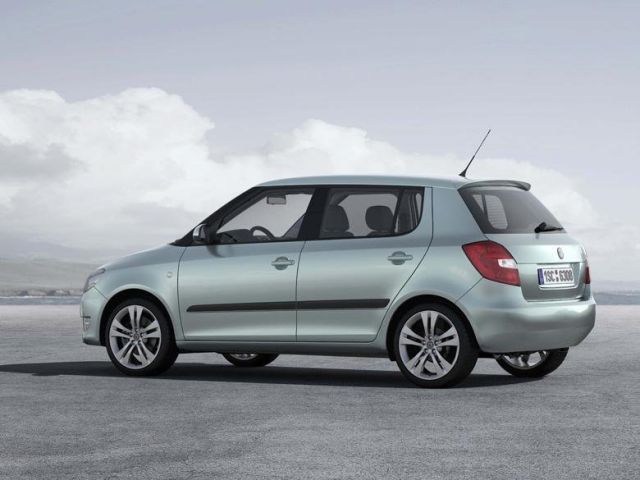 Фото Skoda Fabia II Restyling #2