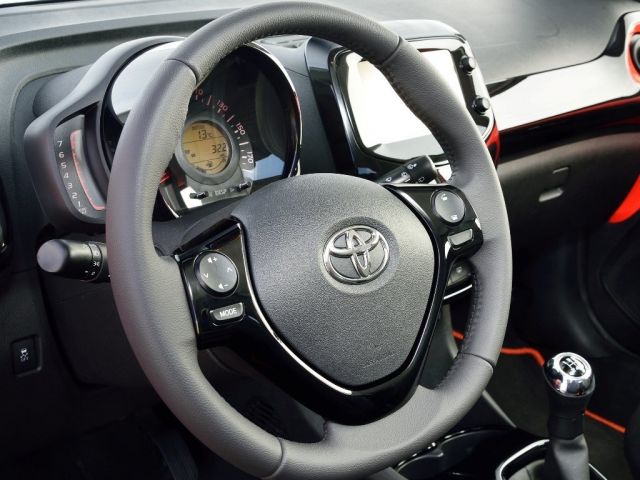 Фото Toyota Aygo II #8