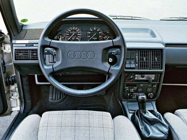 Фото Audi 100 III (C3) #3