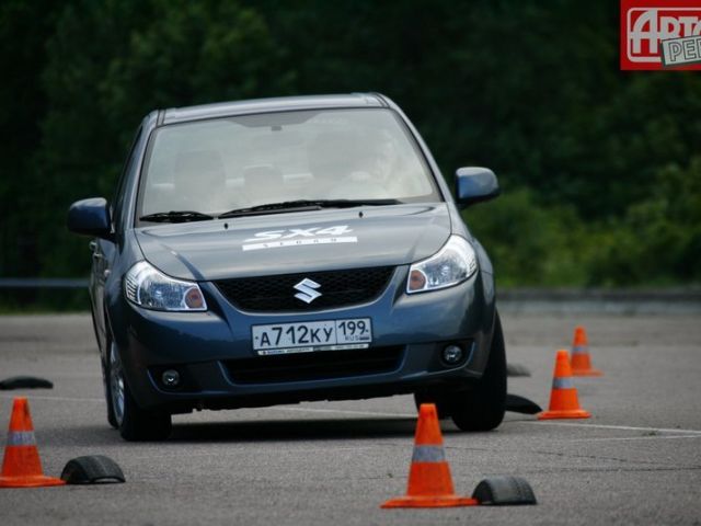 Фото Suzuki SX4 I (Classic) #3