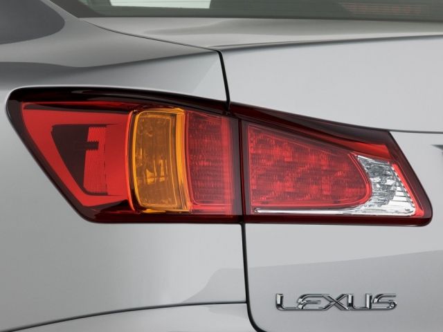Фото Lexus IS II Restyling 2 #13