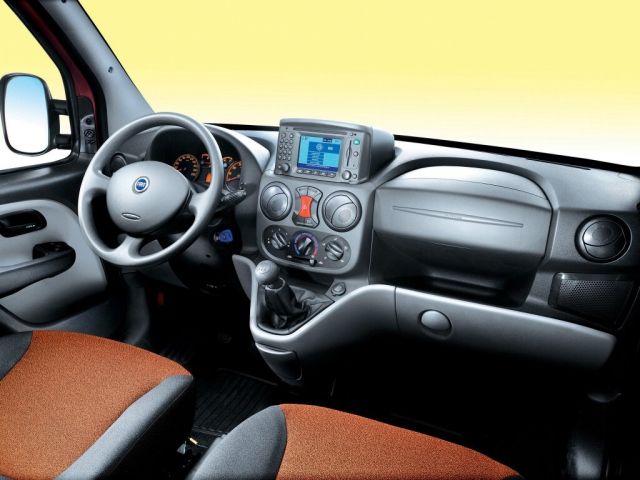 Фото Fiat Doblo I Restyling #4