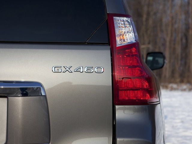 Фото Lexus GX II #17