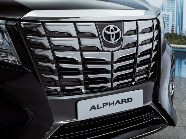Фото Toyota Alphard III #2