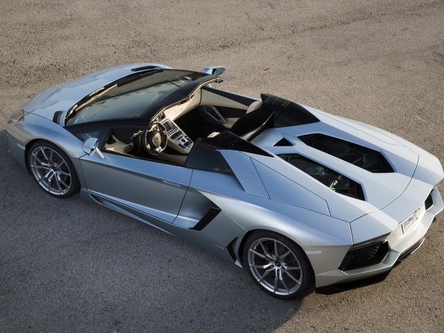 Фото Lamborghini Aventador #2
