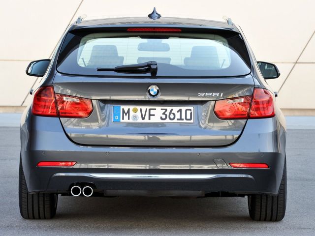 Фото BMW 3 Series VI (F3x) #7