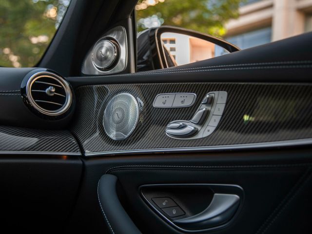 Фото Mercedes-Benz E-Класс AMG V (W213) Рестайлинг #8