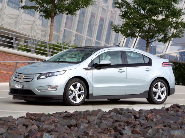 Фото Chevrolet Volt I #1