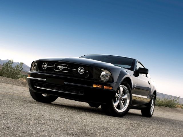 Фото Ford Mustang V #4