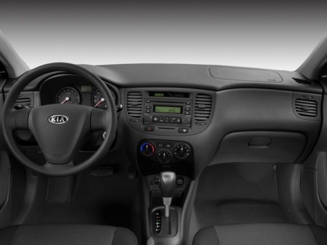 Фото Kia Rio II #7