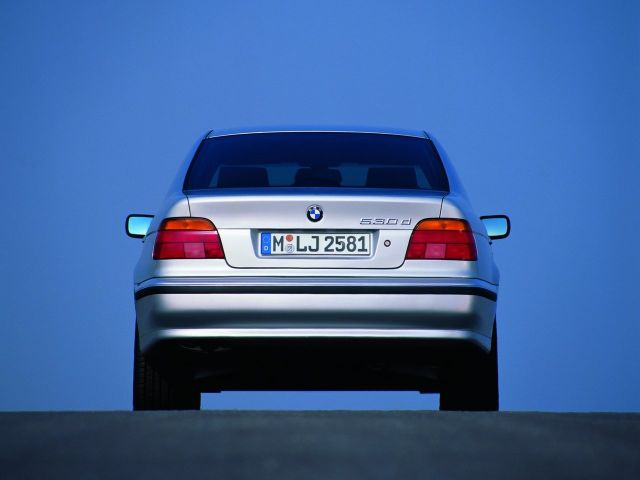 Фото BMW 5 Series IV (E39) #5