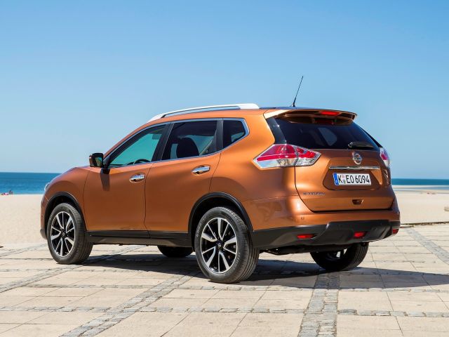 Фото Nissan X-Trail III #2