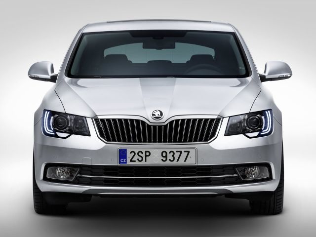 Фото Skoda Superb II Restyling #3