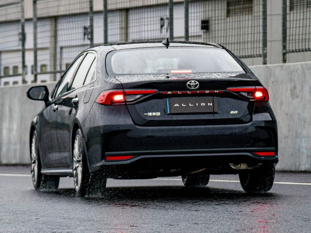 Фото Toyota Allion III #5