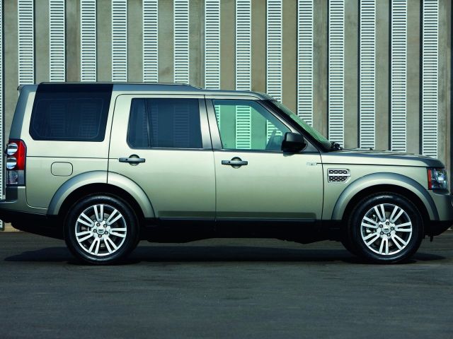 Фото Land Rover Discovery IV #13
