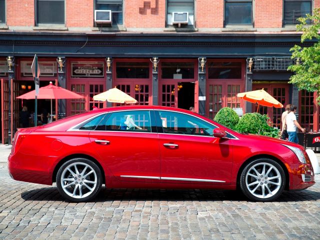 Фото Cadillac XTS I #5