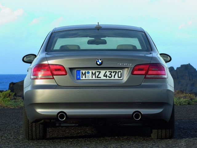 Фото BMW 3 серия V (E90/E91/E92/E93) #7