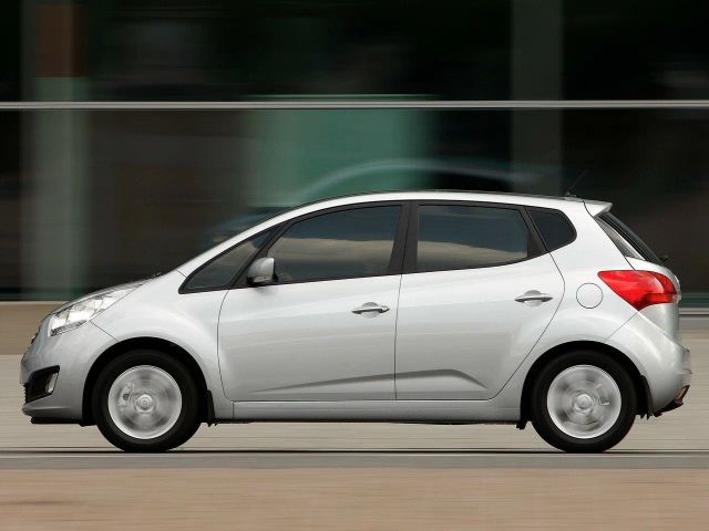 Фото Kia Venga I #6