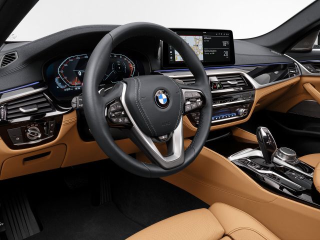 Фото BMW 5 Series VII (G30/G31) Restyling #5