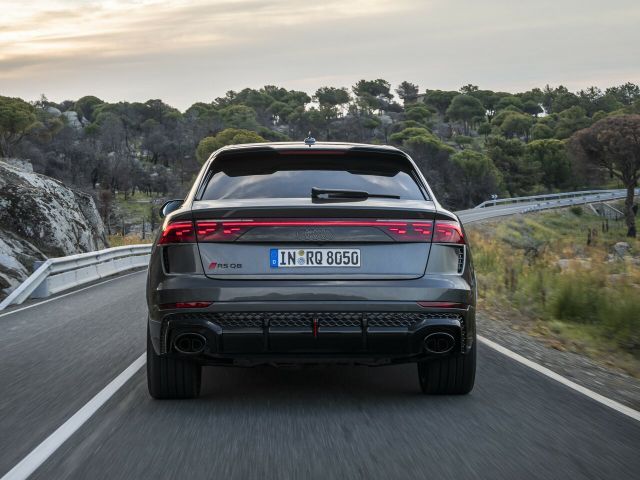 Фото Audi RS Q8 I Рестайлинг #4