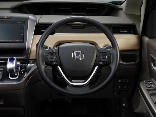 Фото Honda Freed II #5