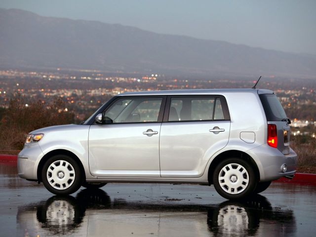 Фото Scion xB II #5