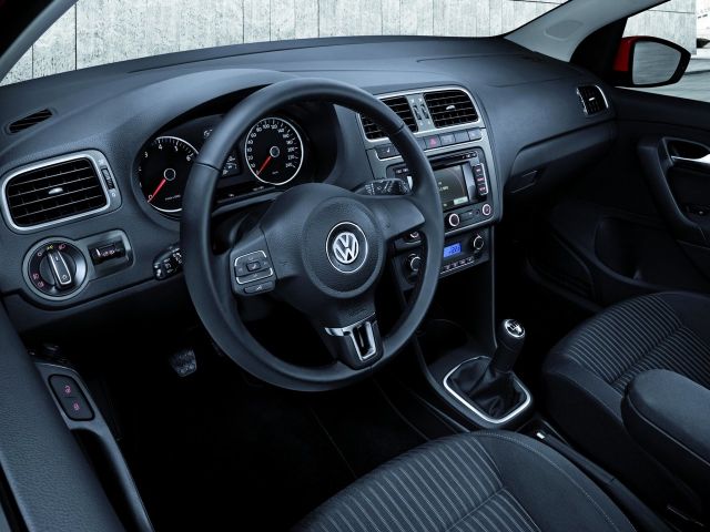 Фото Volkswagen Polo V #5