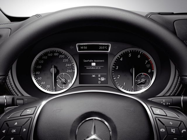 Фото Mercedes-Benz B-Класс II (W246) #13