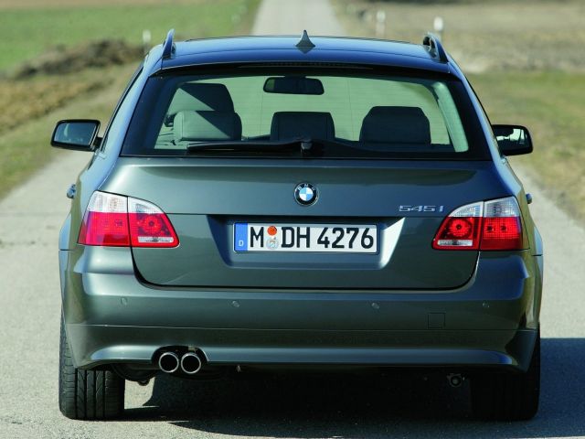 Фото BMW 5 Series V (E60/E61) #6