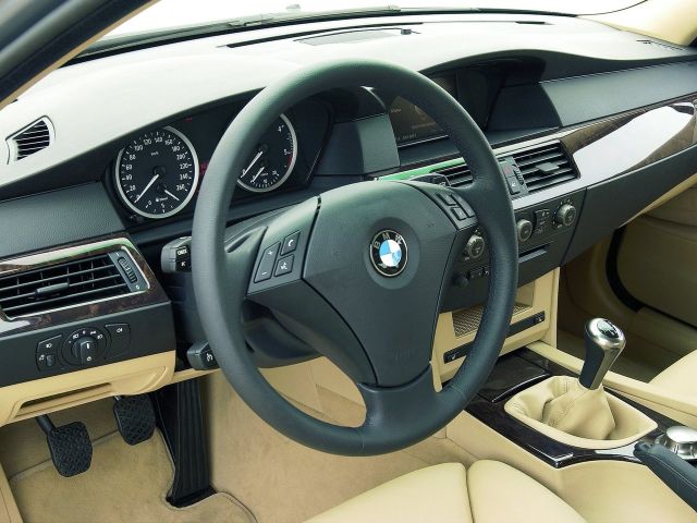 Фото BMW 5 серия V (E60/E61) #5