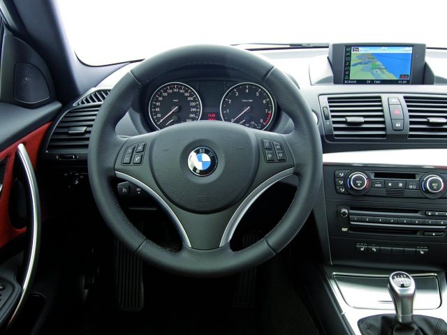 Фото BMW 1 серии I (E87/E81/E82/E88) Рестайлинг #8