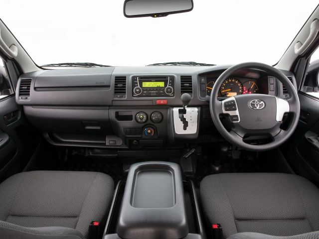 Фото Toyota HiAce H200 Рестайлинг #4